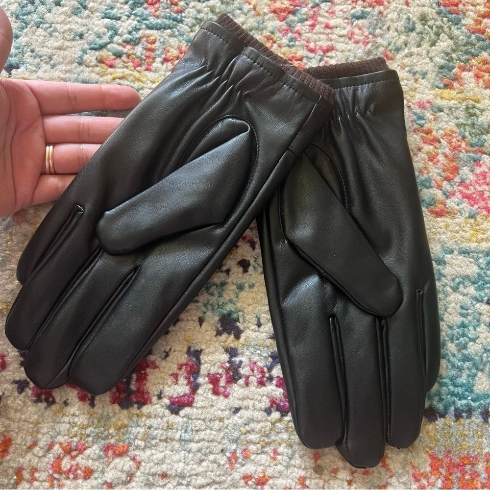 Womens gloves size L faux leather